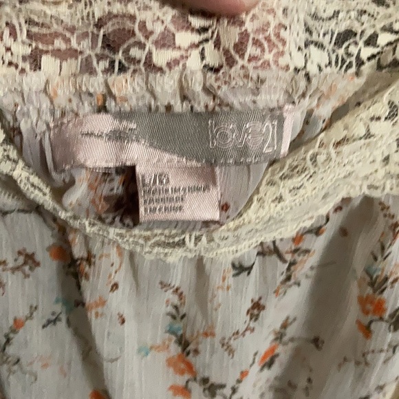 Love 21 - Women’s Blouse (Lg) - Picture 2 of 6